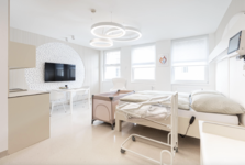 Nemocnice Hořovice získala ocenění Nejlepší porodnice Středočeského kraje 2025